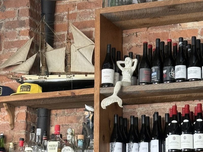 Jeffrey's Grocery interior